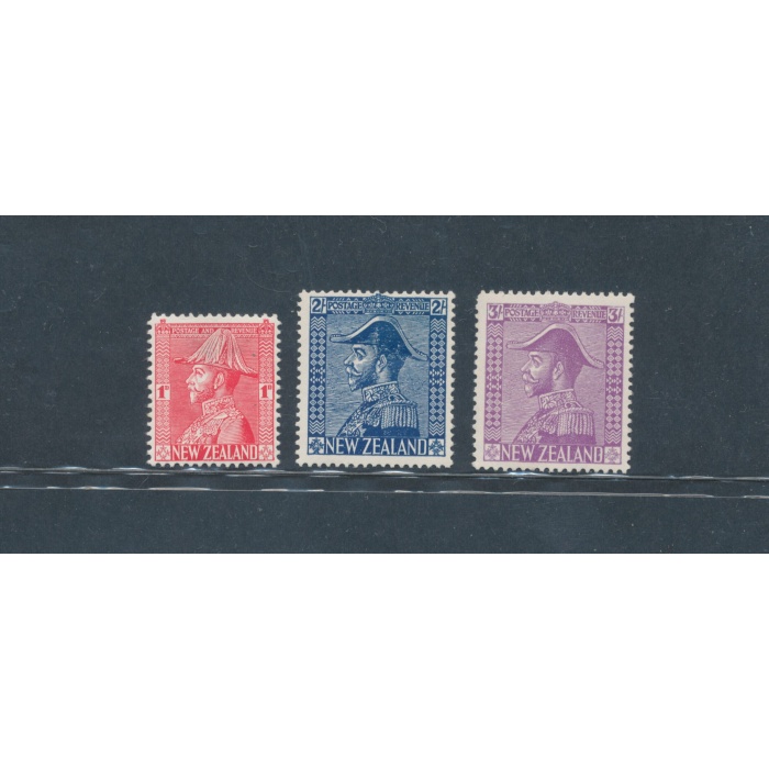1926-34 NEW ZEALAND, Stanley Gibbons n. 466/468  set of 3  MLH*