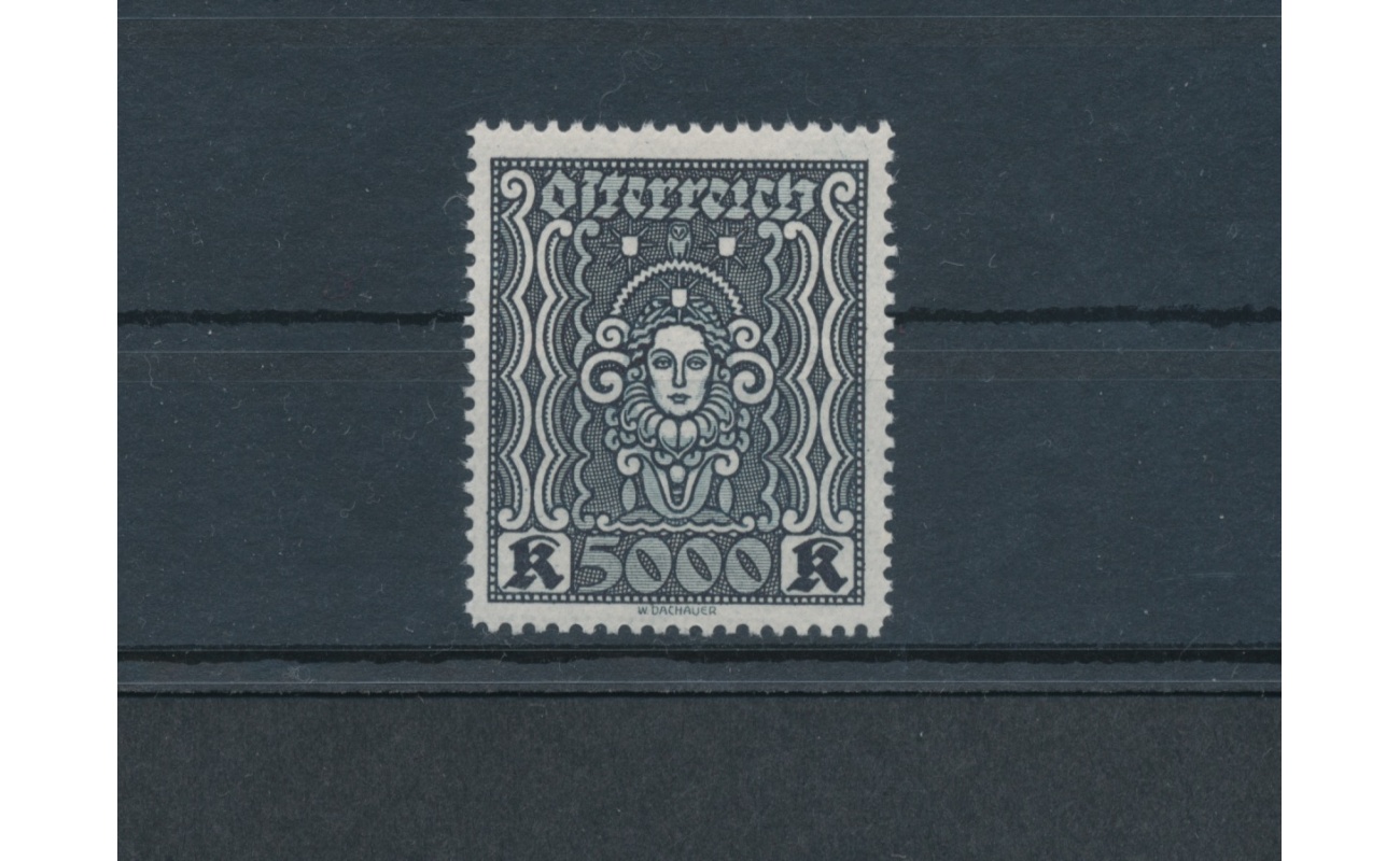 1923-24  AUSTRIA , n. 324 - 5000 Kr ardesia , Allegorie Valori Complementari dentellati 12 ½  , 1 valore - MNH**