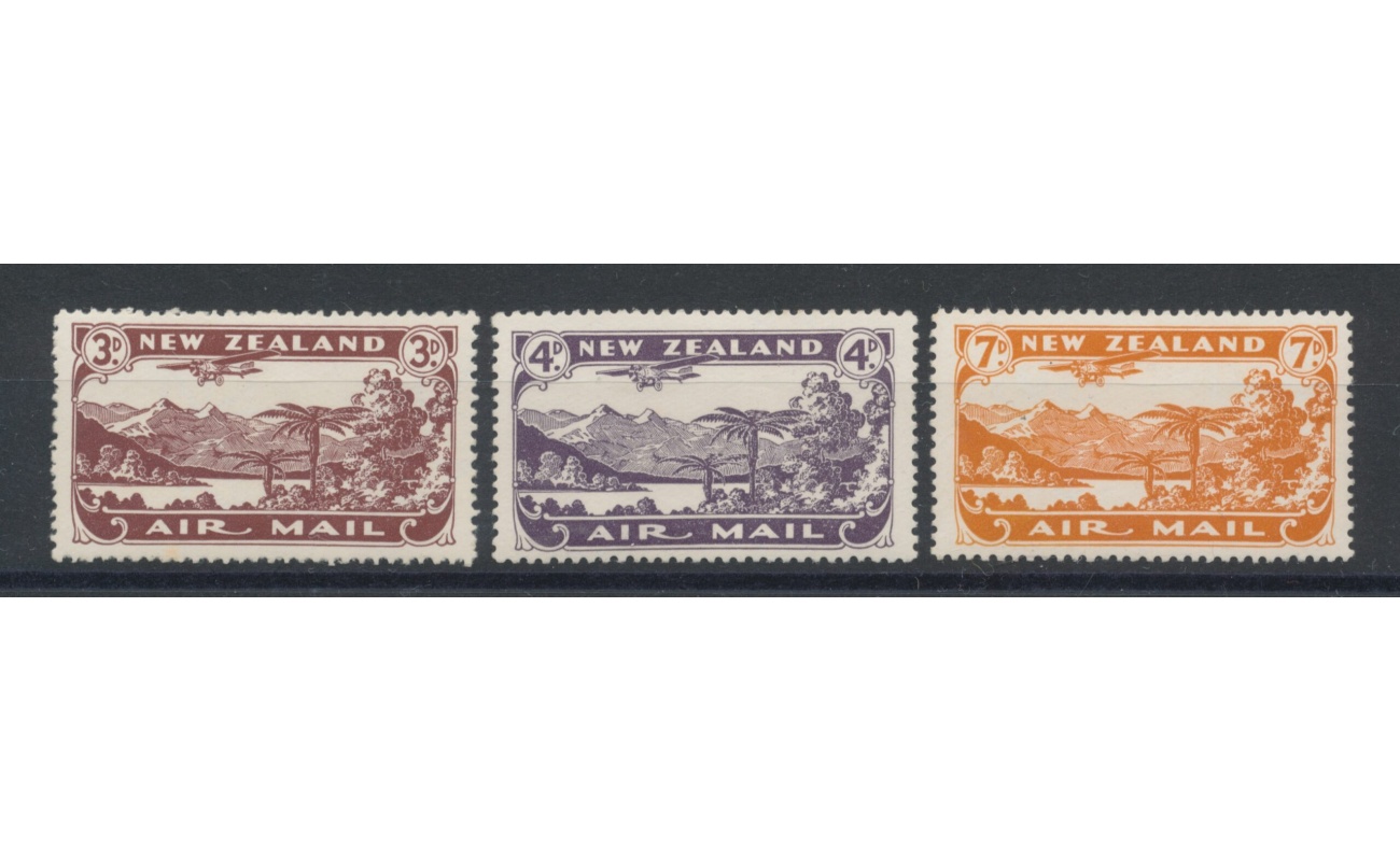 1931 NEW ZEALAND  - Stanley Gibbons n. 548-50 - Laghi e Vedute - MLH*