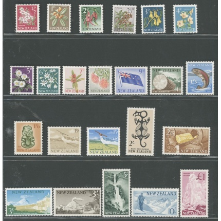 1960-66 NEW ZEALAND  - Stanley Gibbons n. 781-02 - Flora e Fauna - 23 valori - MNH**