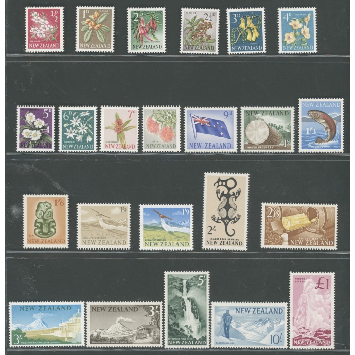 1960-66 NEW ZEALAND  - Stanley Gibbons n. 781-02 - Flora e Fauna - 23 valori - MNH**