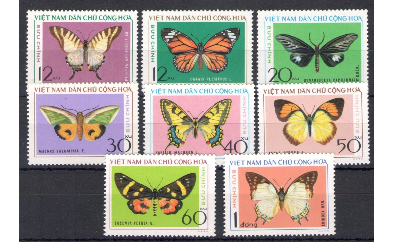 1975 Vietnam del Nord , Farfalle - Yvert n. 884-91 - 8 valori - MNH**