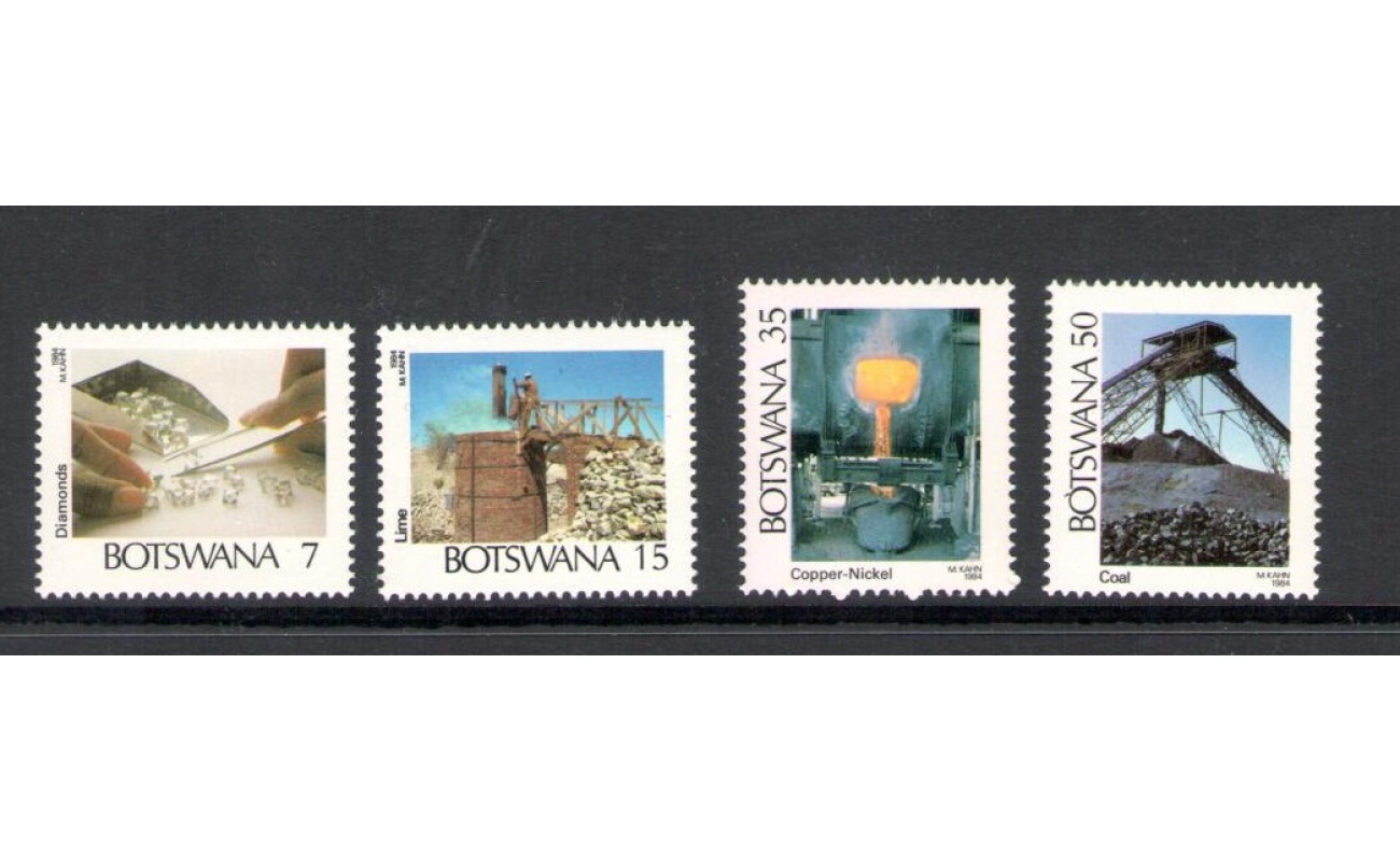 1984 BOTSWANA -  Catalogo Yvert n. 489-92 - Industria Mineraria - 4 valori - MNH**