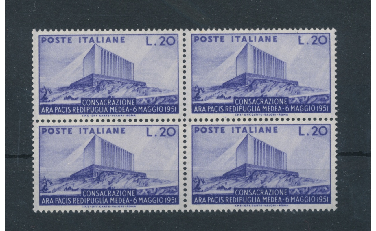 1951 Italia - Repubblica , Ara Pacis -  1 valore , n.  656 , Buona Ottima Centratura MNH** - Blocco di Quattro