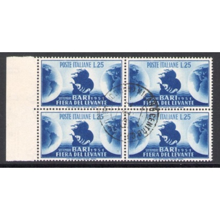 1951 Repubblica - n. 670 - 15 Fiera del Levante Bari , 1 valore -  Blocco di quattro - Usato