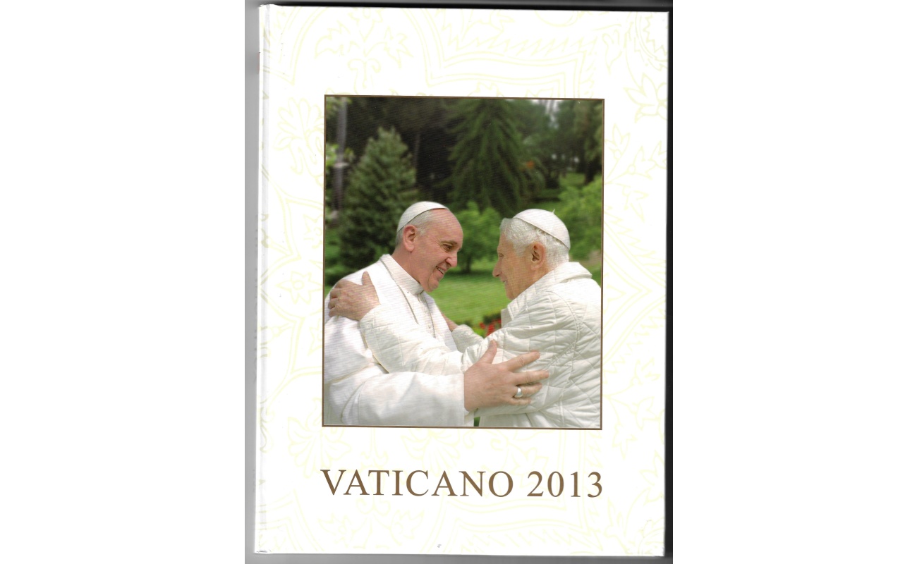 2013 Vaticano , Raccolta annuale delle emissioni Filateliche - Francobolli nuovi all'interno MNH**