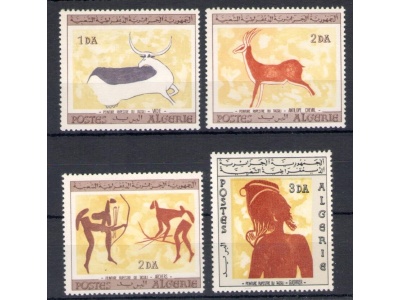 1967 Algerie - Yvert  n. 437/40 - Arte Rupestre - MNH**