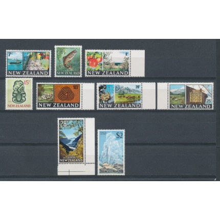 1967-70 New Zealand, SG 870/79 - MNH** (manca 1 valore)