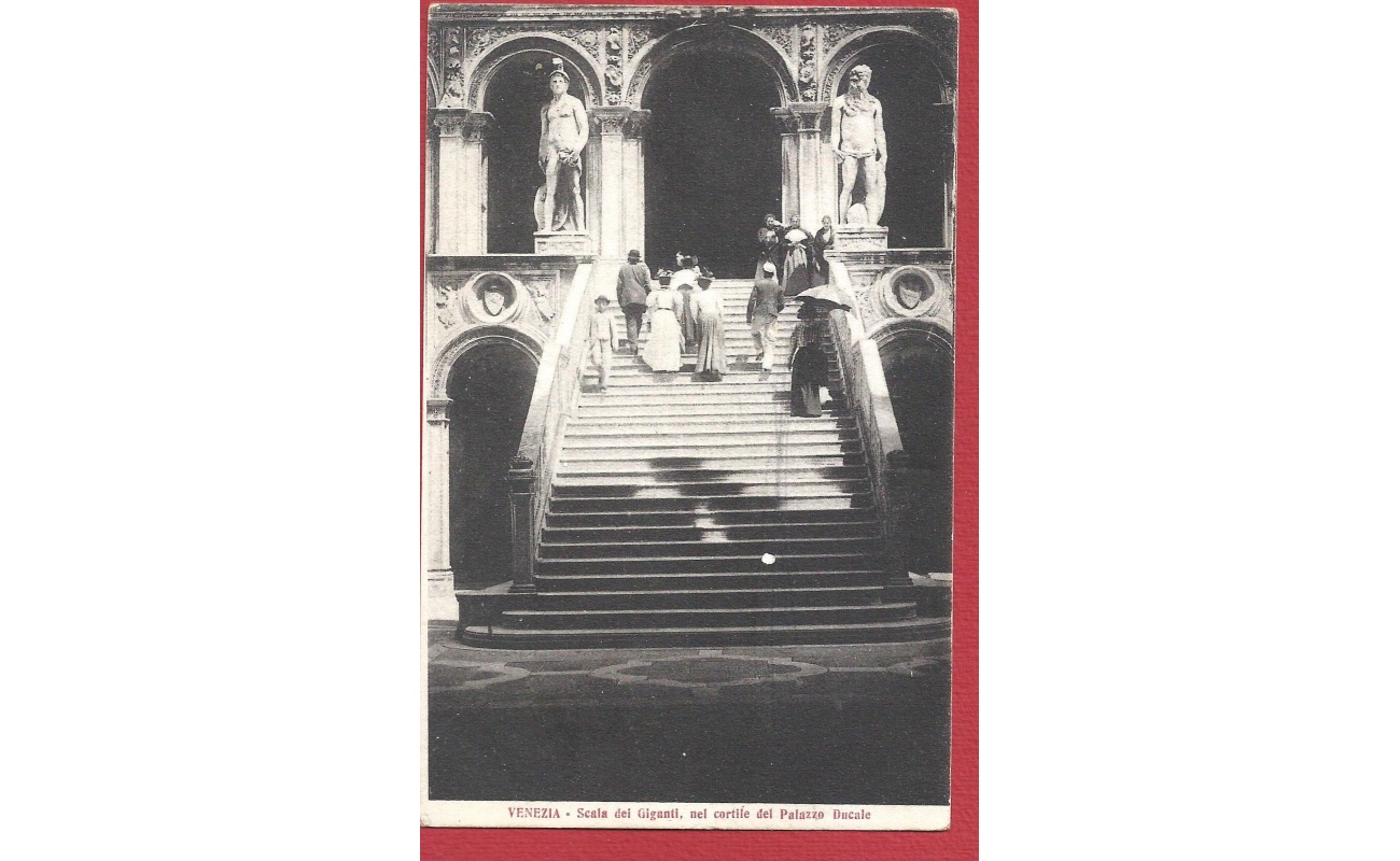 1917 VENEZIA, Scala dei Giganti, cortile del Palazzo Ducale VIAGGIATA