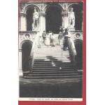 1917 VENEZIA, Scala dei Giganti, cortile del Palazzo Ducale VIAGGIATA
